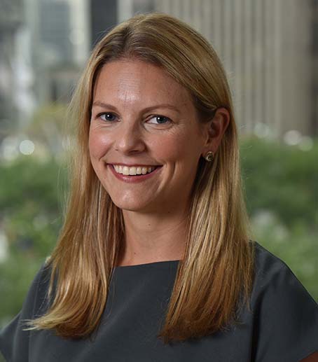 Lenss_Katie_Headshot web