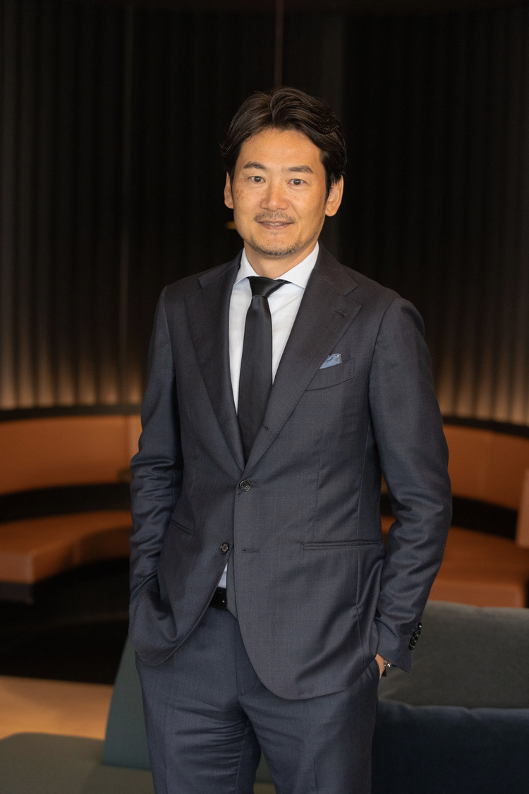 headshot of Ken Takanashi
