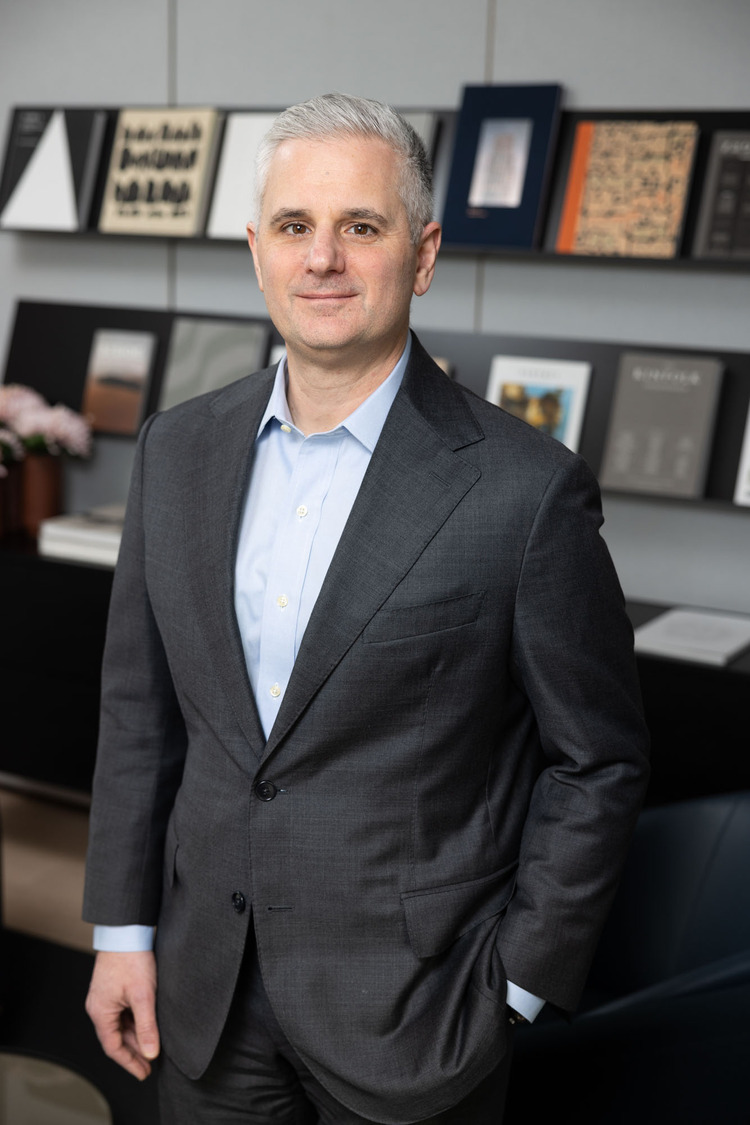 headshot of Greg Noorigian